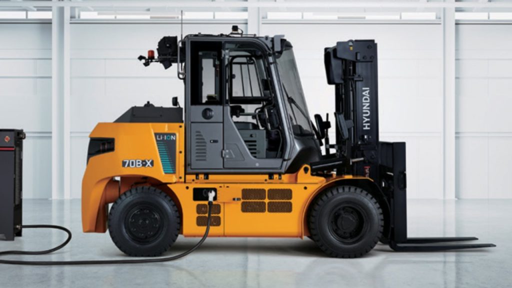 Hyundai 70B-X electric forklift with lithium-ion battery for heavy-duty steel coil and long product handling